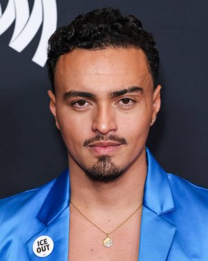 Tonatiuh, 5 Mart 2026 'da Beverly Hilton Hotel' de düzenlenen 37. Yıllık GLAAD (Eşcinsel ve Lezbiyen İftiraya Karşı İttifak) Medya Ödülleri 'ne geldi..