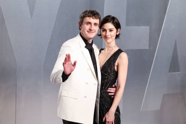 Paul Mescal and girlfriend Gracie Abrams arrive at the 2026 Vanity Fair Oscar Party (98th Annual Academy Awards) Hosted By Mark Guiducci held at the David Geffen Galleries at the Los Angeles County Museum of Art on March 15, 2026 in Los Angeles