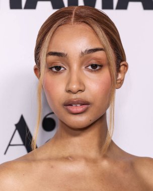 Pembe Panter (Victoria Beverley Walker), 17 Mart 2026 'da Los Angeles, Kaliforniya, ABD' de bulunan Amerika Yönetmenler Birliği 'ndeki DGA Tiyatro Kompleksi' nde düzenlenen A24 'ün' Drama 'nın Los Angeles galasına gelir..