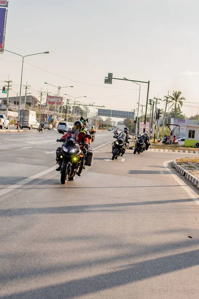 Niezidentyfikowany Jeździec Motocyklem Kawasaki Versys 650 Chaing Rai Tajlandia — Zdjęcie stockowe