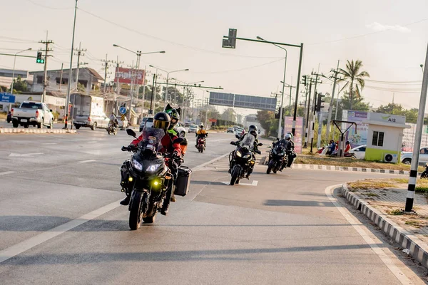 Cavaleiro Não Identificado Com Motocicleta Kawasaki Versys 650 Chaing Rai — Fotografia de Stock