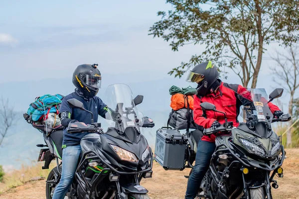 Pilota Non Identificato Con Moto Kawasaki Versys 650 Chaing Rai — Foto Stock