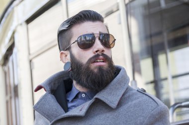 sermaye çevresinde genç hipsters portresi