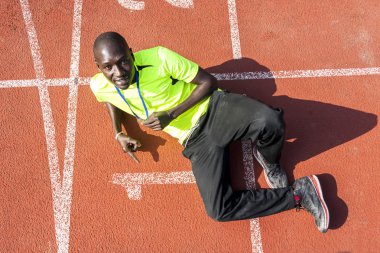 sprinter altın madalya kazanan gösterir