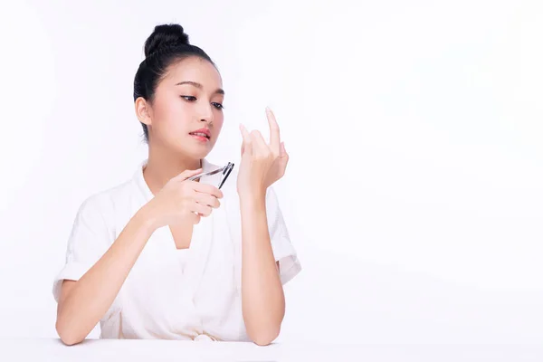 Koncepcja Opieki Zdrowotnej Piękno Młoda Kobieta Robi Manicure Cięcia Paznokcia — Zdjęcie stockowe