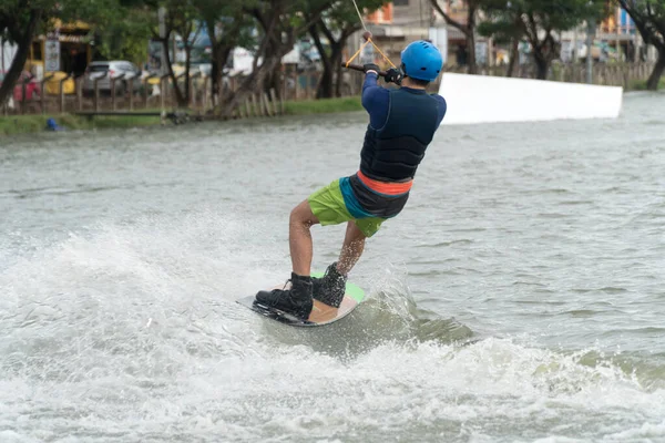 Back Young Man Wake Boarding Lake Cable Bangkok Thailand Concept — Stock Photo, Image