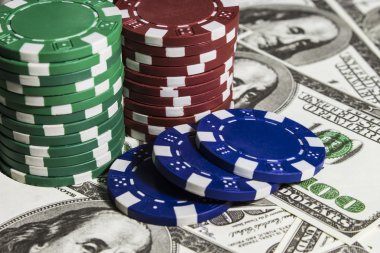 Dolar Poker fişleri