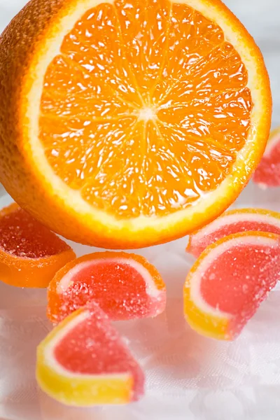 portakal izole kesme ahşap taban ayarla