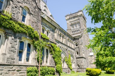 Toronto Üniversitesi, eski binalar