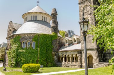 Toronto Üniversitesi, eski binalar