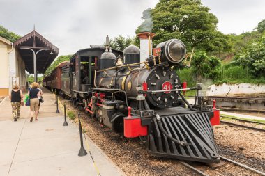 Tiradentes, bir sömürge ve tarihi şehir içinde eski tren 
