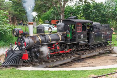 Tiradentes, bir koloni şehri eski tren (Maria Fumaca)