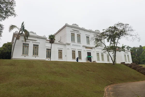 Facade of Vital Brazil Building in Butantan Institute — Stock Photo, Image