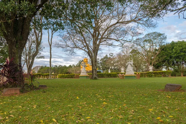 Obří Socha Buddhy Zahradách Buddhistický Chrám Foz Iguaçu Brazílie — Stock fotografie