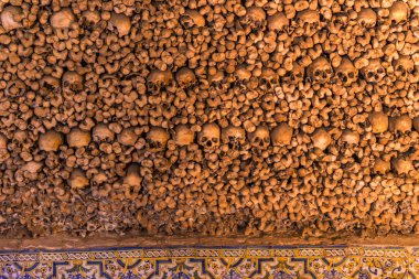 Evora kemiklerde Şapel insan kemikleri ile 