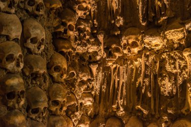 Evora kemiklerde Şapel insan kemikleri ile 