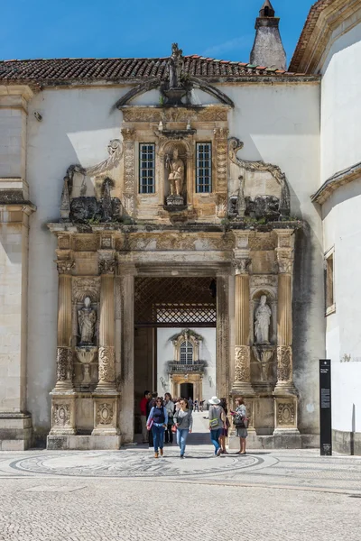 Pátio da Universidade de Coimbra - Coimbra, Portugal — Fotografia de Stock