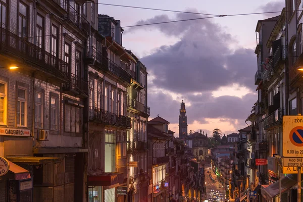 Clerigos och Porto Clerigos kyrka — Stockfoto