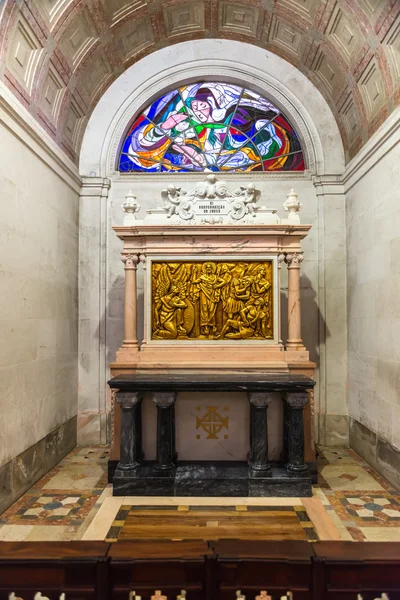 Stations of the cross (Via crucis) inside Sanctuary  of Fatima — Stock Photo, Image