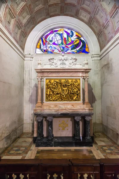 Stations of the cross (Via crucis) inside Sanctuary  of Fatima — Stock Photo, Image