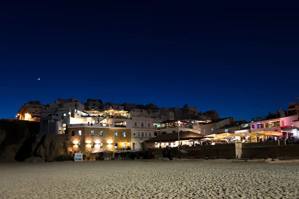 Playa de Albufeira por la noche, Algarve, Portugal — Foto de Stock