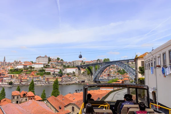 Vista de Porto Ribeira y el río Duero en Oporto, Portugal — Foto de Stock