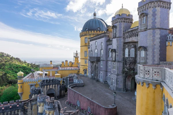 Palacio de Pena en Sintra, Portugal. Patrimonio de la Humanidad UNESCO . — Foto de Stock