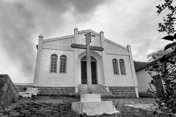 Igreja na costa da lagoa de Conceicao em Florianópolis, Brasil . — Fotografia de Stock