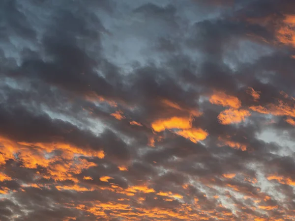 Κόκκινος Ουρανός Πρωί Κατά Την Ανατολή Του Ηλίου Ναύτες Προειδοποιούνται — Φωτογραφία Αρχείου