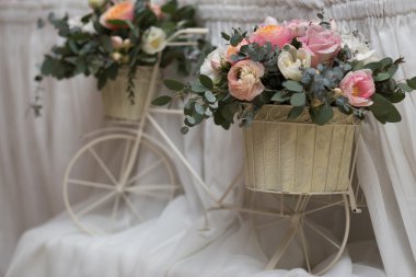 Dekoratif Bisiklet çiçekli