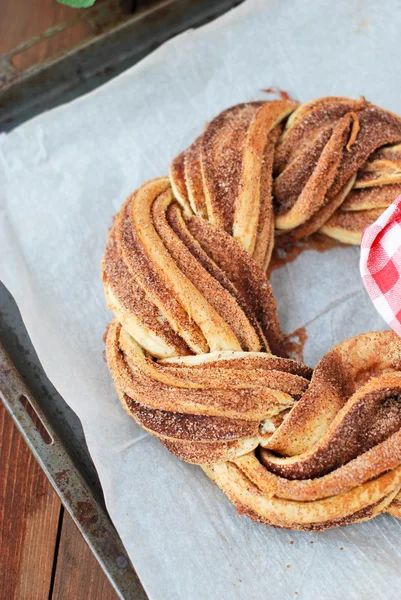 Tarçın ile ev yapımı hamur işleri