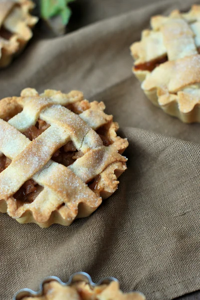 Elmalı turta şeker