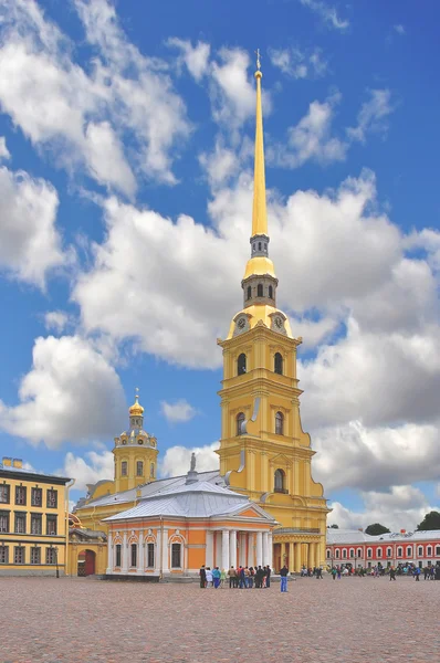 Catedral de San Pedro y San Pablo en San Petersburgo — Foto de Stock