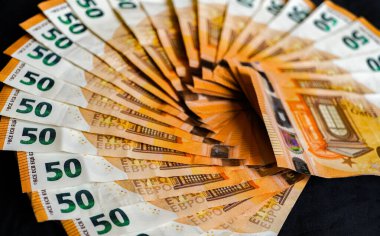 50 avroluk banknotlar ve 