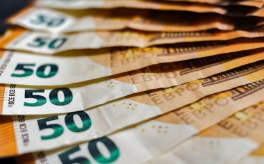 50 avroluk banknotlar ve 