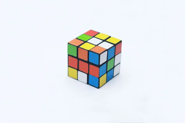 Puzzle cubo en blanco — Foto de Stock