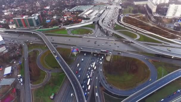 Vista aérea de Moscú Road Junction Highway Cars Trafic Primavera Otoño — Vídeos de Stock