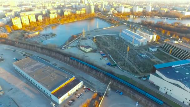 Moskou. Stedelijke industriële Scape Metro Depot ondergronds. Straat, weg, de auto. Luchtfoto. Herfst, lente, dag — Stockvideo