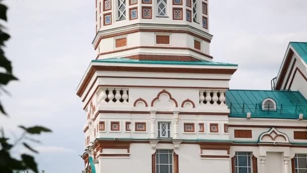 Szoros kilátás a kápolna a régi ortodox egyház Oroszországban — Stock videók