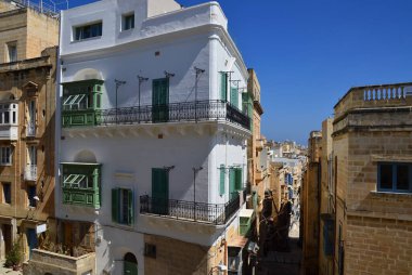 Malta 'nın başkenti Valletta' daki tarihi binalar