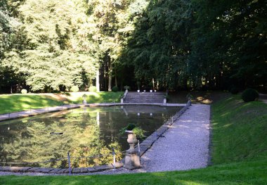 Aşağı Saksonya 'daki Eldingen Köyü' ndeki Tarihi Kale 'ye park et.