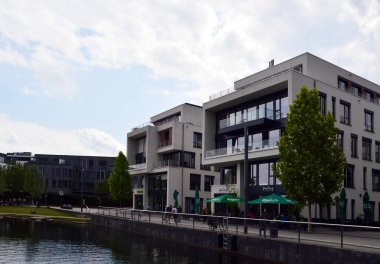 Dortmund, Kuzey Ren 'deki Phoenixsee Gölü' ndeki Modern Binalar - Westpalia
