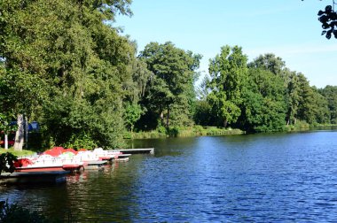 Şehirdeki Park ve Göl Kötü Bodenteich, Aşağı Saksonya