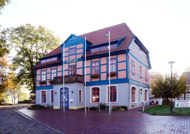 Şehir merkezindeki belediye binası Rethem, Aşağı Saksonya