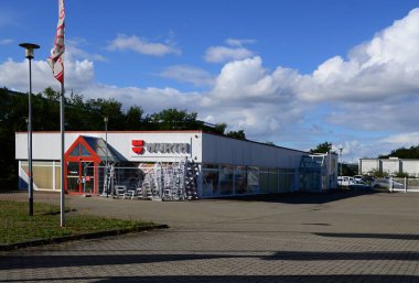 Bitterfeld, Saksonya 'daki Wuerth Pazarı