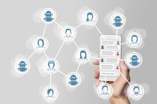 Anlık ileti akıllı telefon görüntülenen konseptiyle sohbet etmek