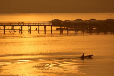 Sangkhla Buri bölge atmosferinin sabah