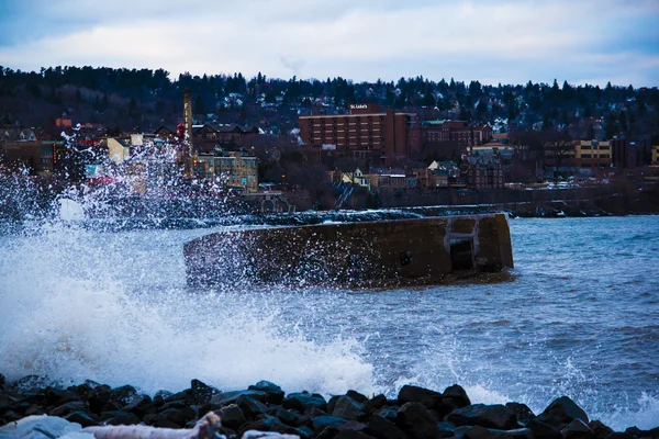 Superior Gölü'ndeki Eski Yapı, kanal parkı, duluth, mn