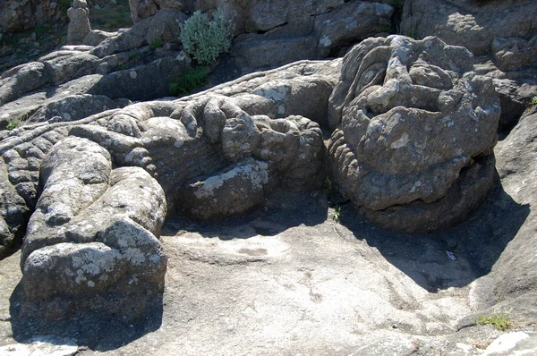 Pieces of stone near the sea — Stock Photo, Image