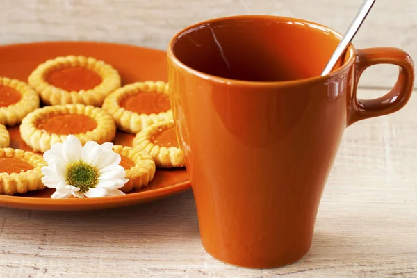 Cookies and cup of coffee — Stock Photo, Image